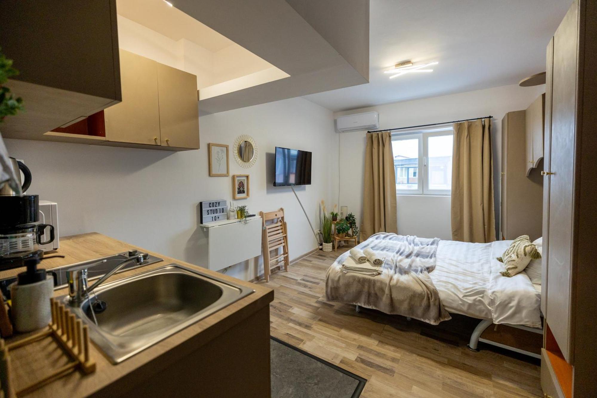 Cozy Studio Retreat - Quiet, Premium Stay Timisoara Exterior photo